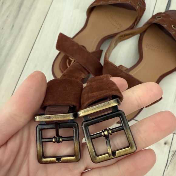 Clarks Artisan Suede Block Heel Sandals Ralene Size 7 - Picture 5 of 5